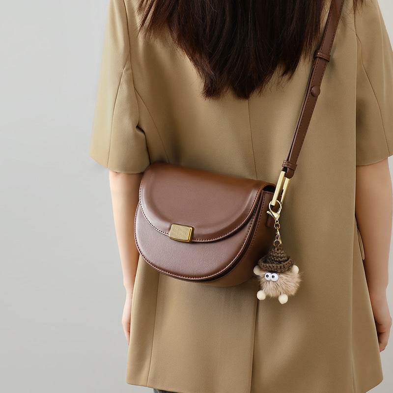Women's Genuine Leather Saddle Underarm High-grade Women's Messenger Bag