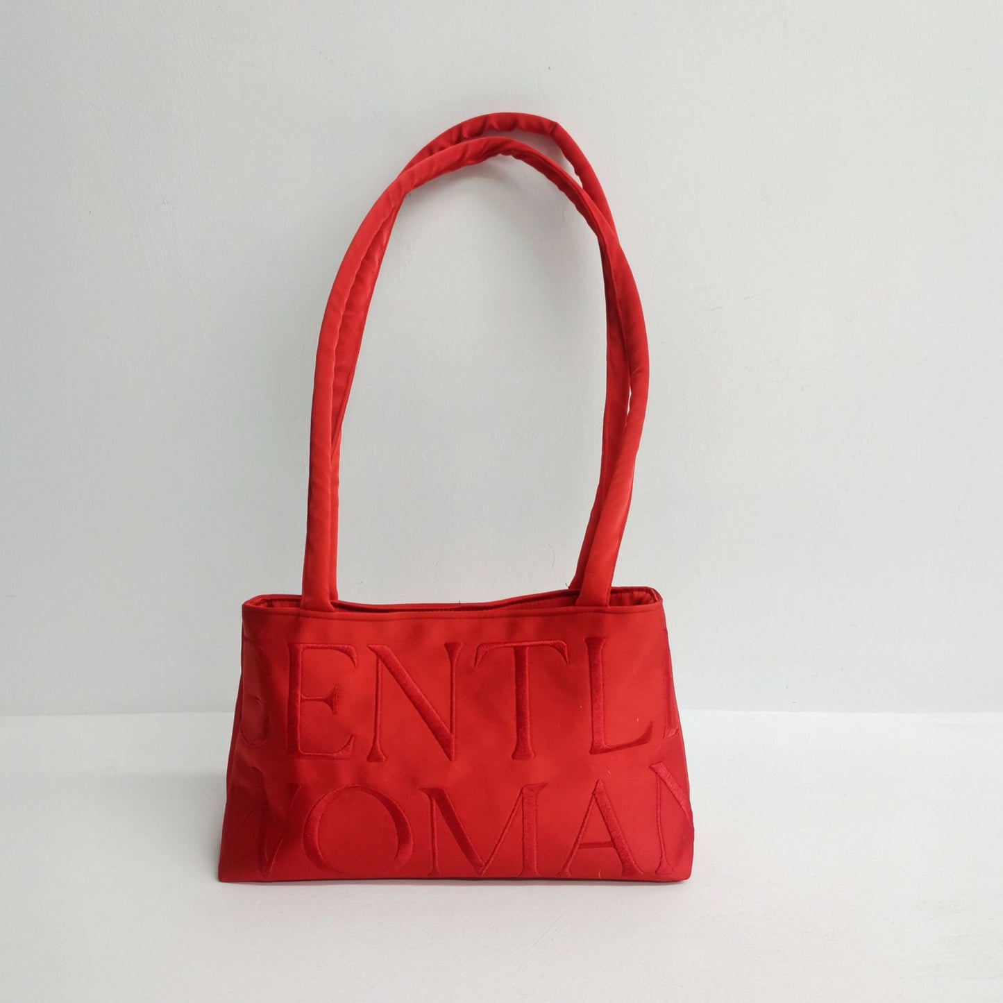 Thailand Trendy Lady Design Satin Letter Embroidery Shoulder Bags