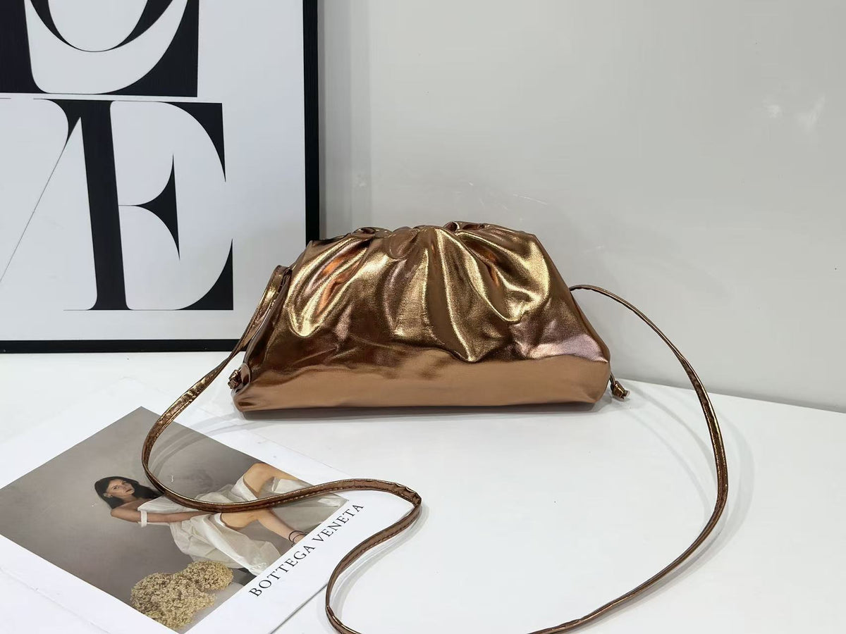 Women's High-grade Pleated Cloud Plain Fashionable Shoulder Bags