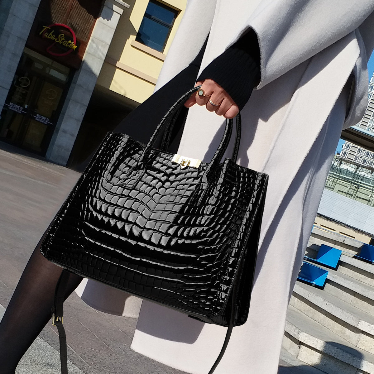 Women's Luxury Minority Crocodile Pattern Daily Commute Women's Handbag