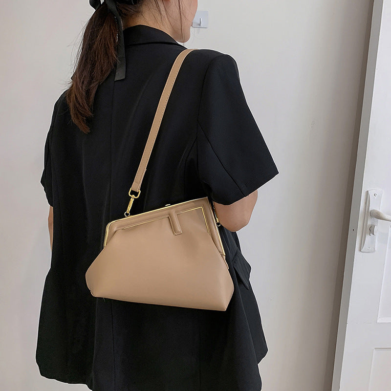 Women's Trendy Clip Design F Simple Elegant Shoulder Bags