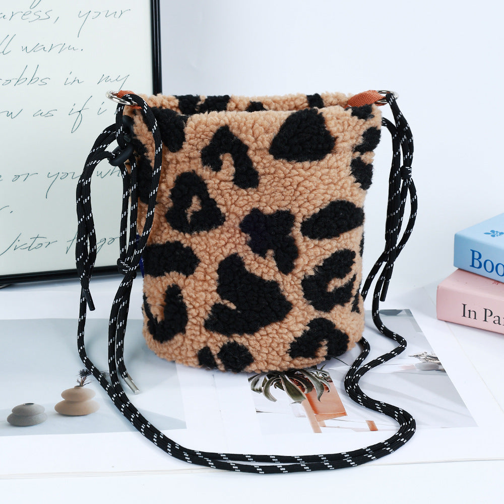 Women's Winter Plush Pouch Lamb Wool Western Style Women's Handbag