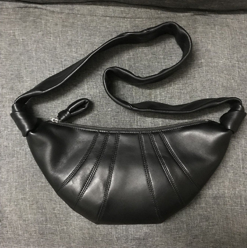 Women's Niche Lazy Feeling Sheepskin Pattern Can Be Praised Croissant Women's Messenger Bag