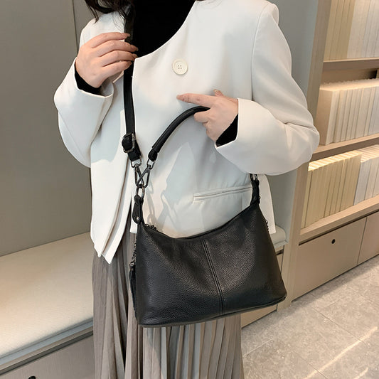Women's Underarm Layer Cowhide Elegance Retro Fashion Shoulder Bags