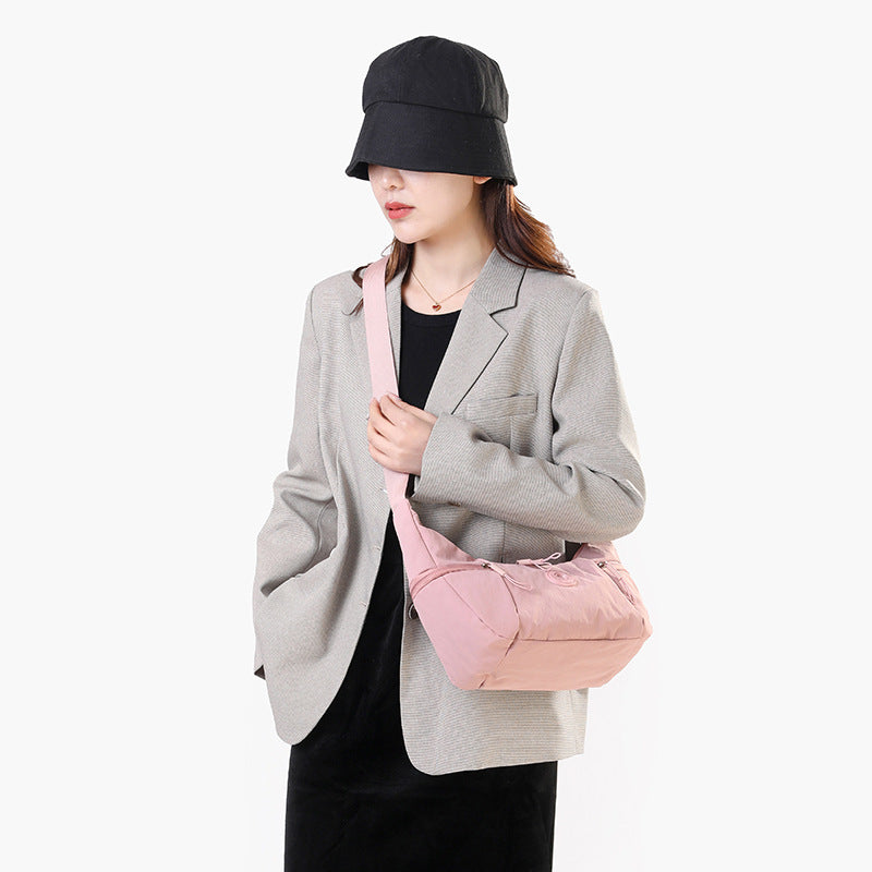 Women's Large Capacity Fashion Simple Underarm Lightweight Bags