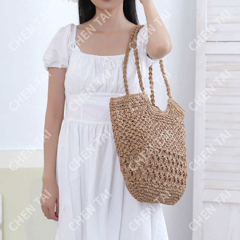 Women's Hollow Woven Seaside Vacation Fashion Handmade Artistic Women's Shoulder Bag