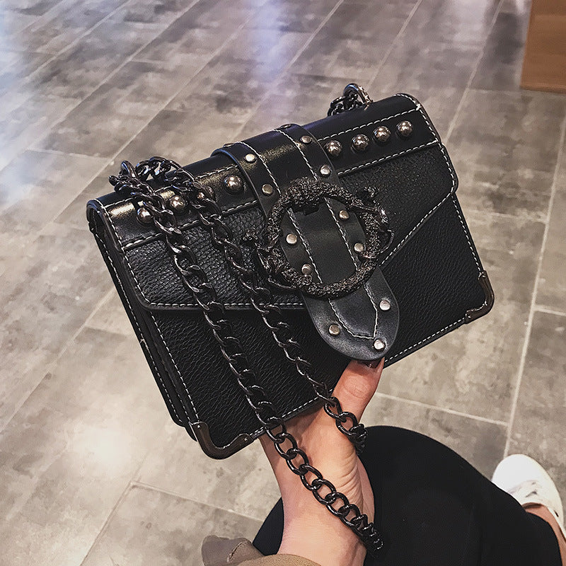 Slouchy Women's Rivet Retro Fashion Chain Women's Shoulder Bag