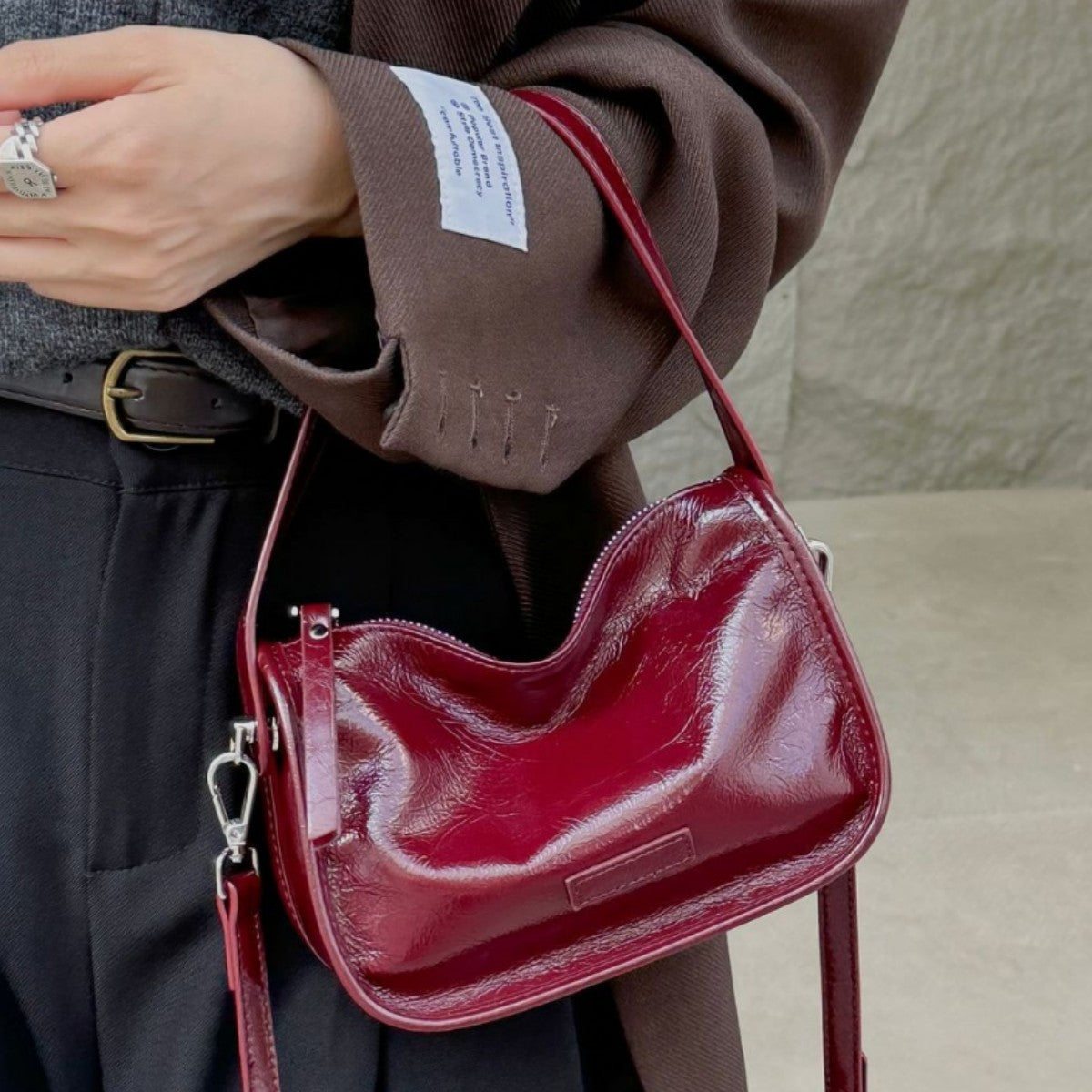 Women's First Layer Oil Wax Leather Shell Practical Zipper Soft Genuine Bags