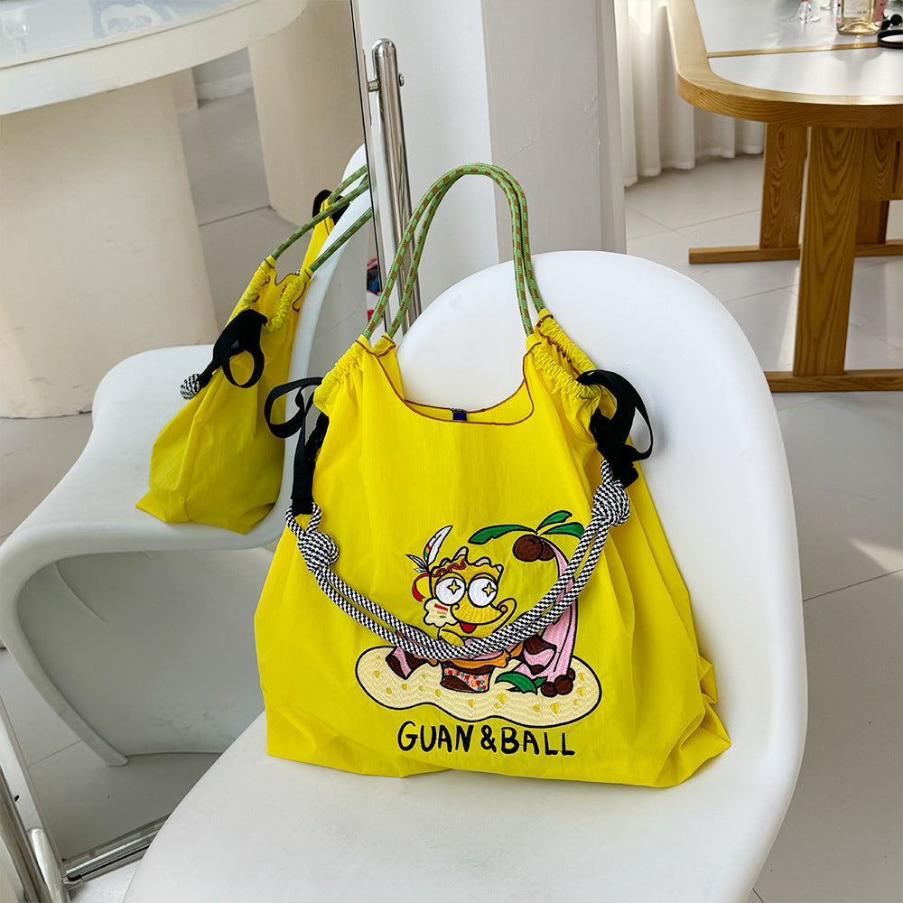 Women's Underarm Shopping Exquisite Embroidered Waterproof Nylon Women's Handbag