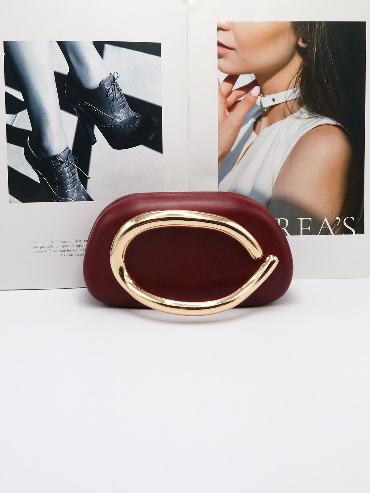 Women's Holding Dinner Personalized Design Retro Metal Bags