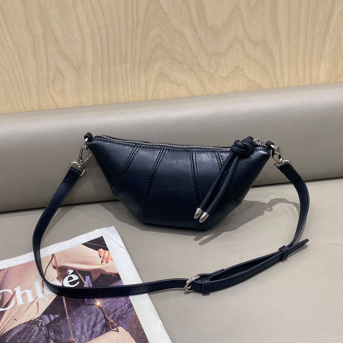 Women's First Layer Cowhide Horn Versatile Change Shell Fashion Classical Soft Handbags