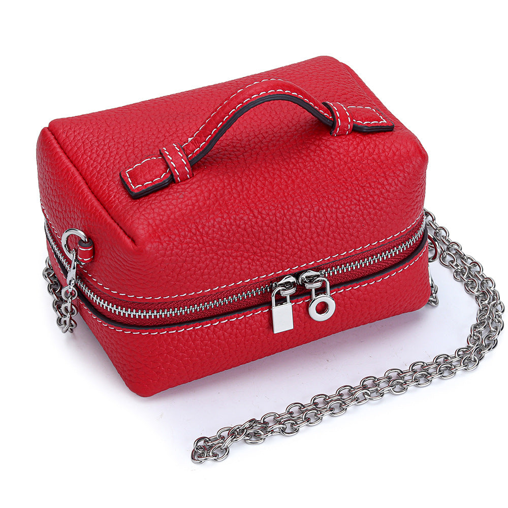 Women's Genuine Leather Chain Fashion Large Capacity First Women's Messenger Bag