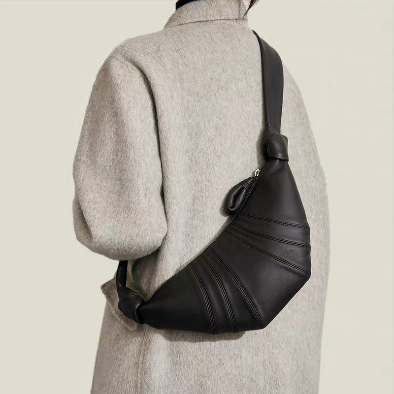 Women's Niche Lazy Feeling Sheepskin Pattern Can Be Praised Croissant Women's Messenger Bag
