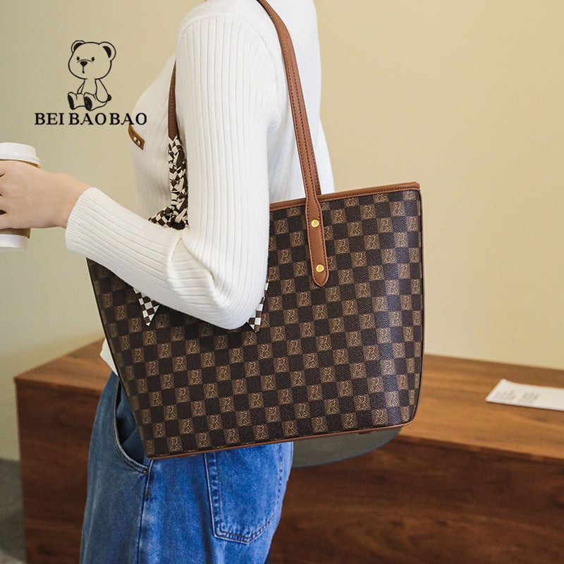 Attractive Source Large Capacity Female Commuting Crossbody Bags