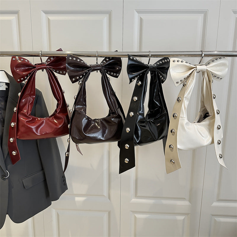 Women's Personality Rivets Bow Style Large Capacity Fashion Trendy Women's Shoulder Bag