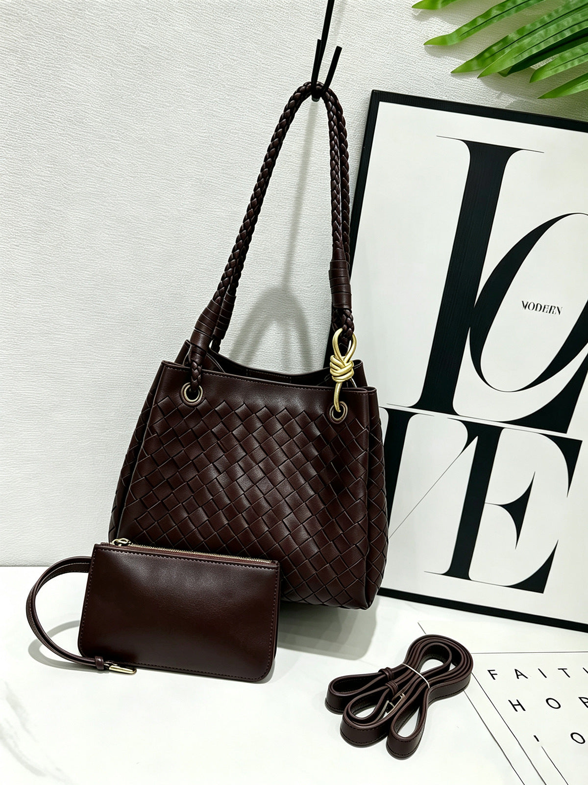 Hand-woven Portable Vegetable Basket Premium Design Shoulder Bags