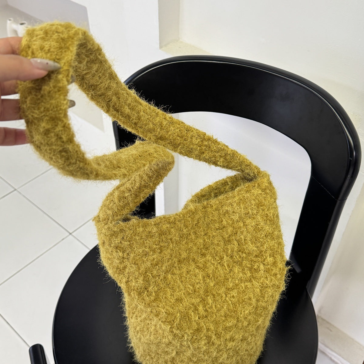 Fluffy Wool Veet Plush Large Capacity Women's Shoulder Bag