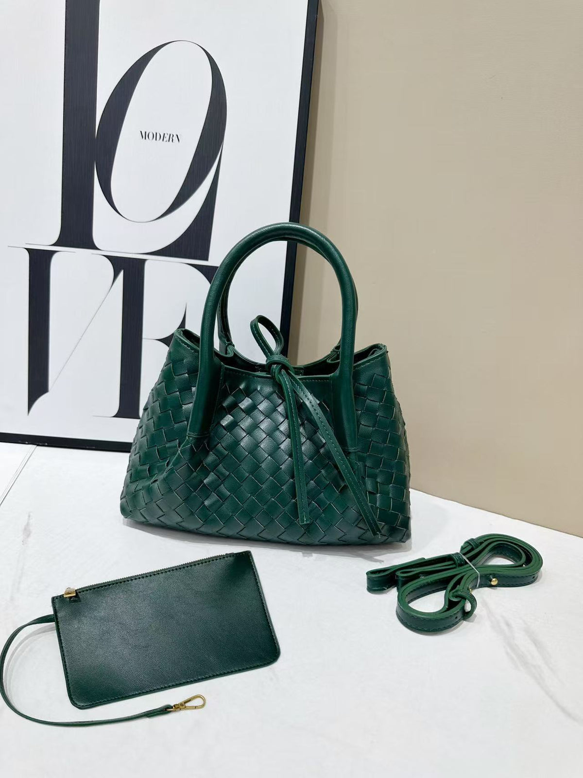 Popular Innovative Pretty Cowhide Hand-woven High-grade Women's Handbag