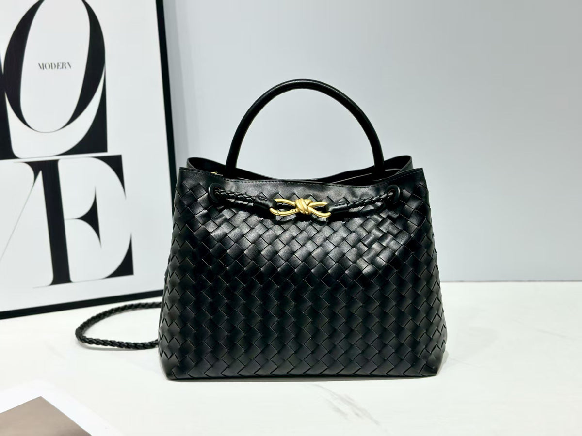 Women's Large Capacity Outing Simple Handmade Woven Women's Shoulder Bag