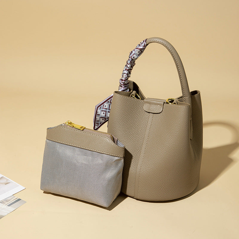 Women's Advanced Texture Fashionable Fashion Commuter Portable Women's Shoulder Bag