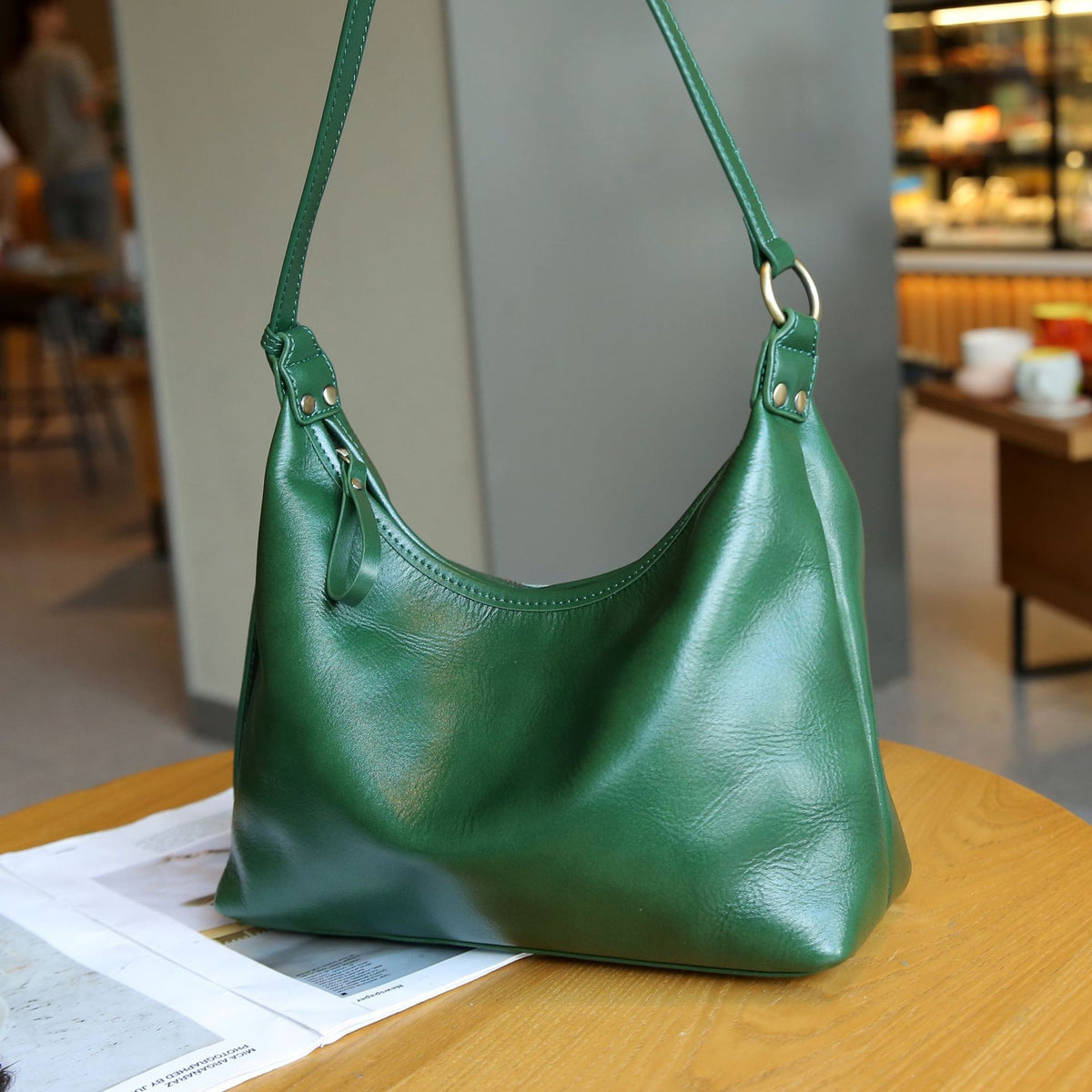 Women's Vegetable Tanned Leather Cowhide Minority Simple Zipper Women's Messenger Bag