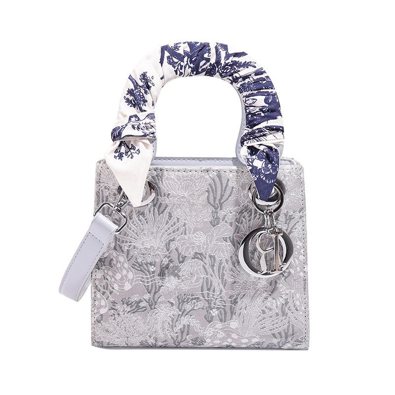 Women's High-grade Summer Design Embroidered Portable Diana Small Square Bags