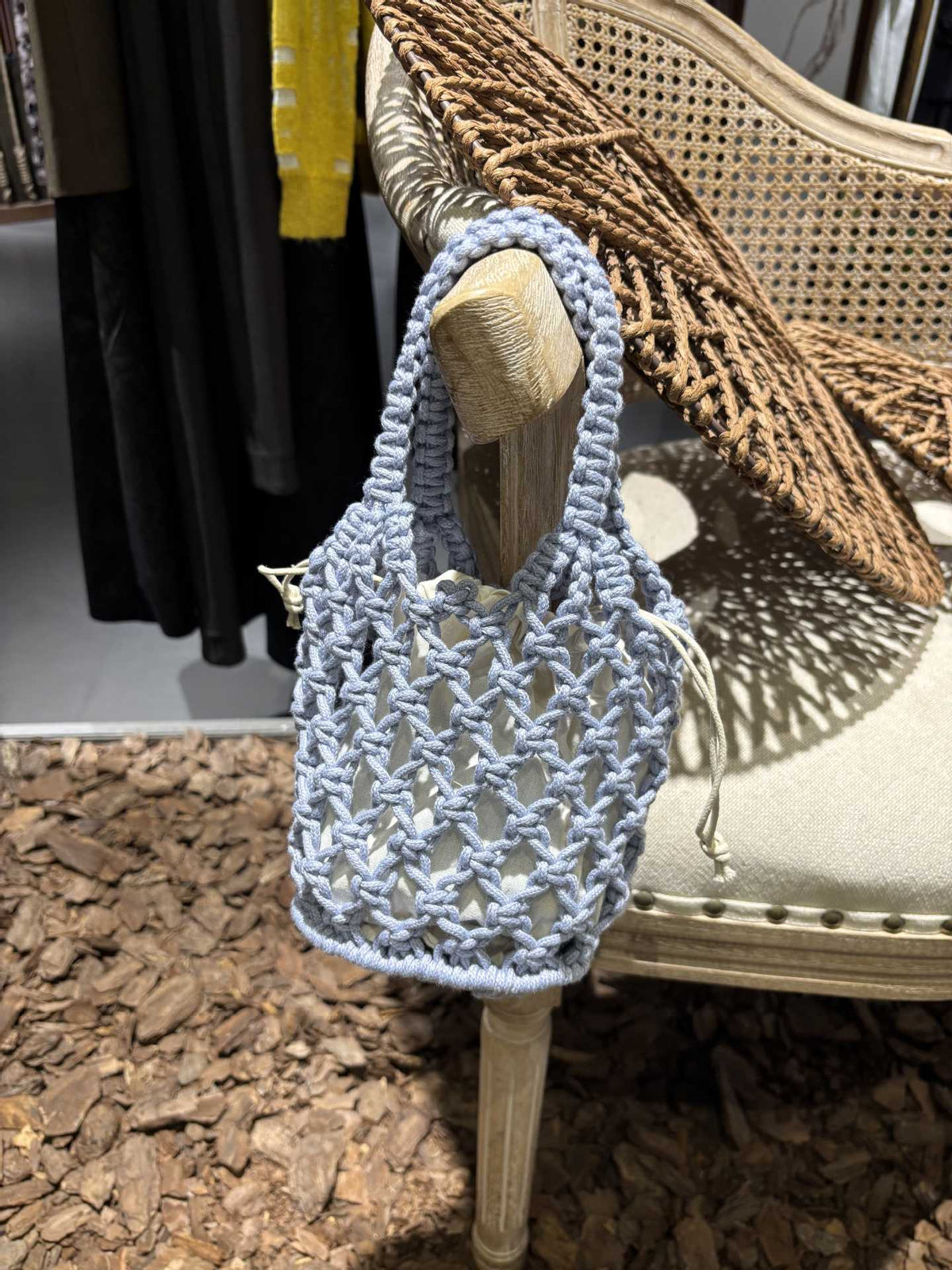 Cute Texture Solid Color Round Hand-woven Handbags