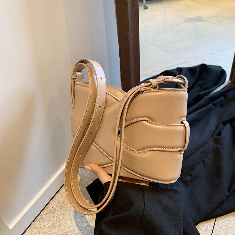 Women's High-grade Large Capacity Fashion Commuter Geometric Design Shoulder Bags