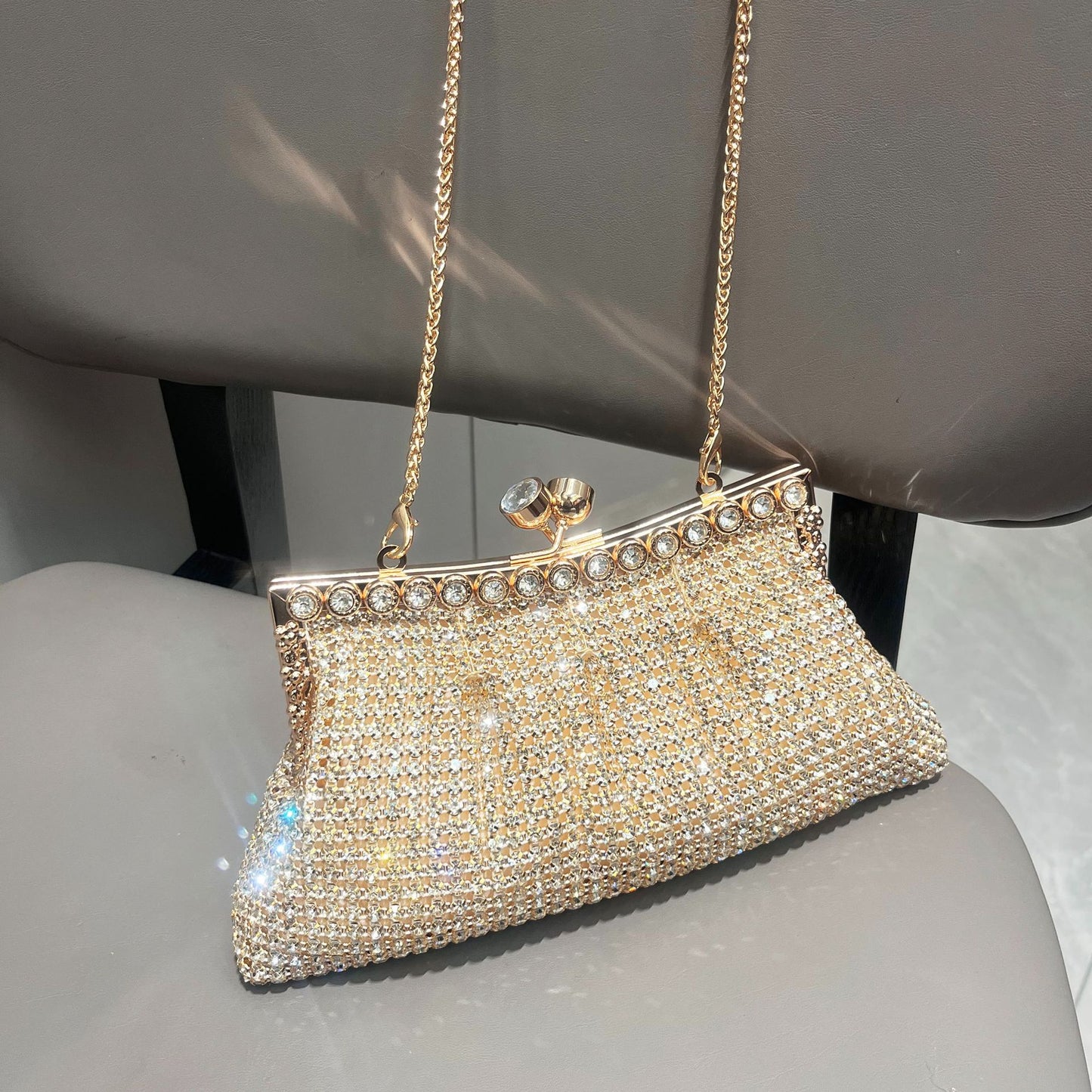 Women's Shiny Rhinestone Handmade Clutch Chain Clip Evening Bags