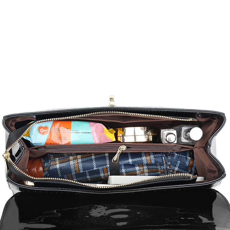 Women's Large Capacity Crocodile Pattern Fashion Retro Crossbody Bags