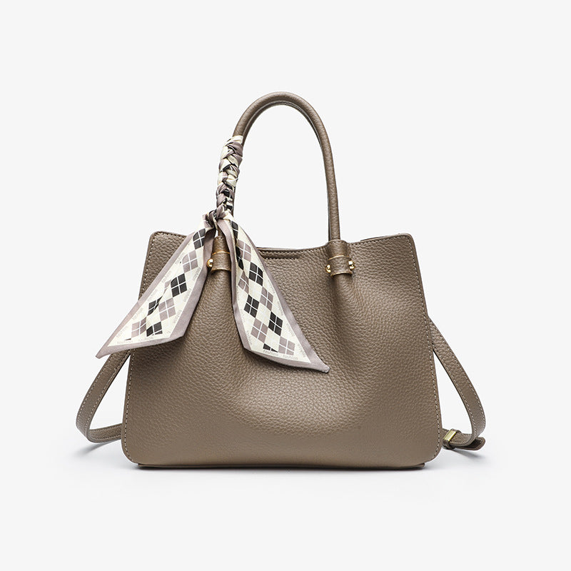 Women's Retro Vegetable Basket Commuter Temperament Wild Women's Handbag