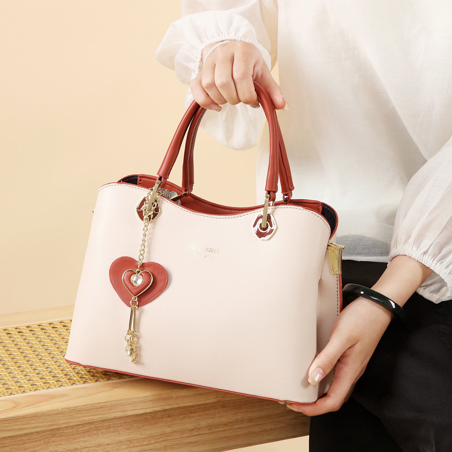 Women's Large Capacity Affordable Luxury Fashion Portable Shoulder Bags