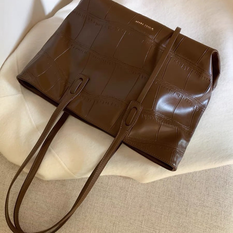 Autumn Sixth Generation Large Capacity Female Shoulder Bags