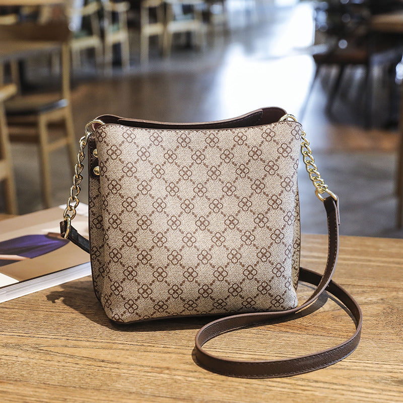 Women's Style Retro Printed Fashionable Stylish Large Women's Messenger Bag