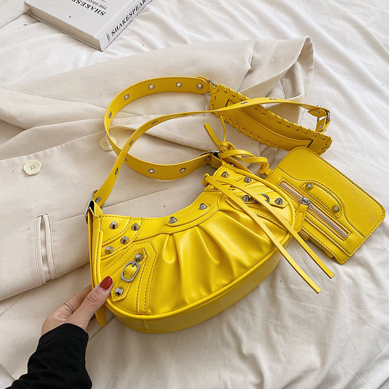 Women's Niche Retro Commuter High-grade Punk Crossbody Bags