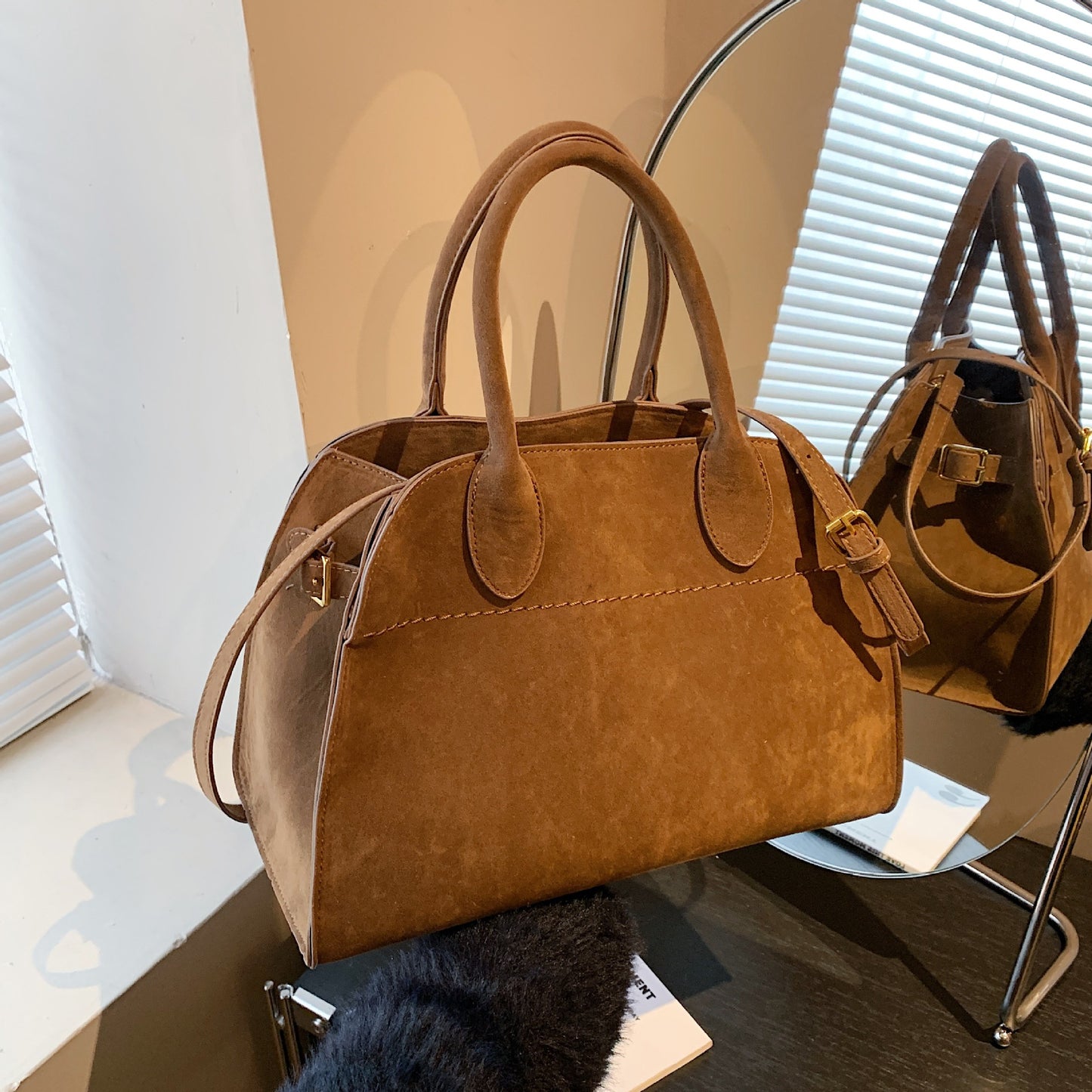 Large Capacity Light Luxury Suede French Handbags