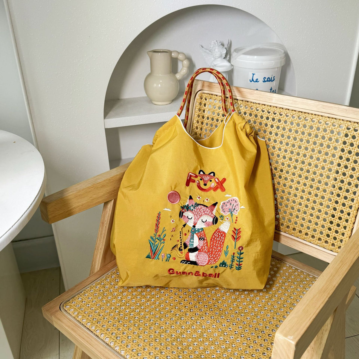 Women's Nylon Embroidered Fashion Niche Large Capacity One Women's Shoulder Bag