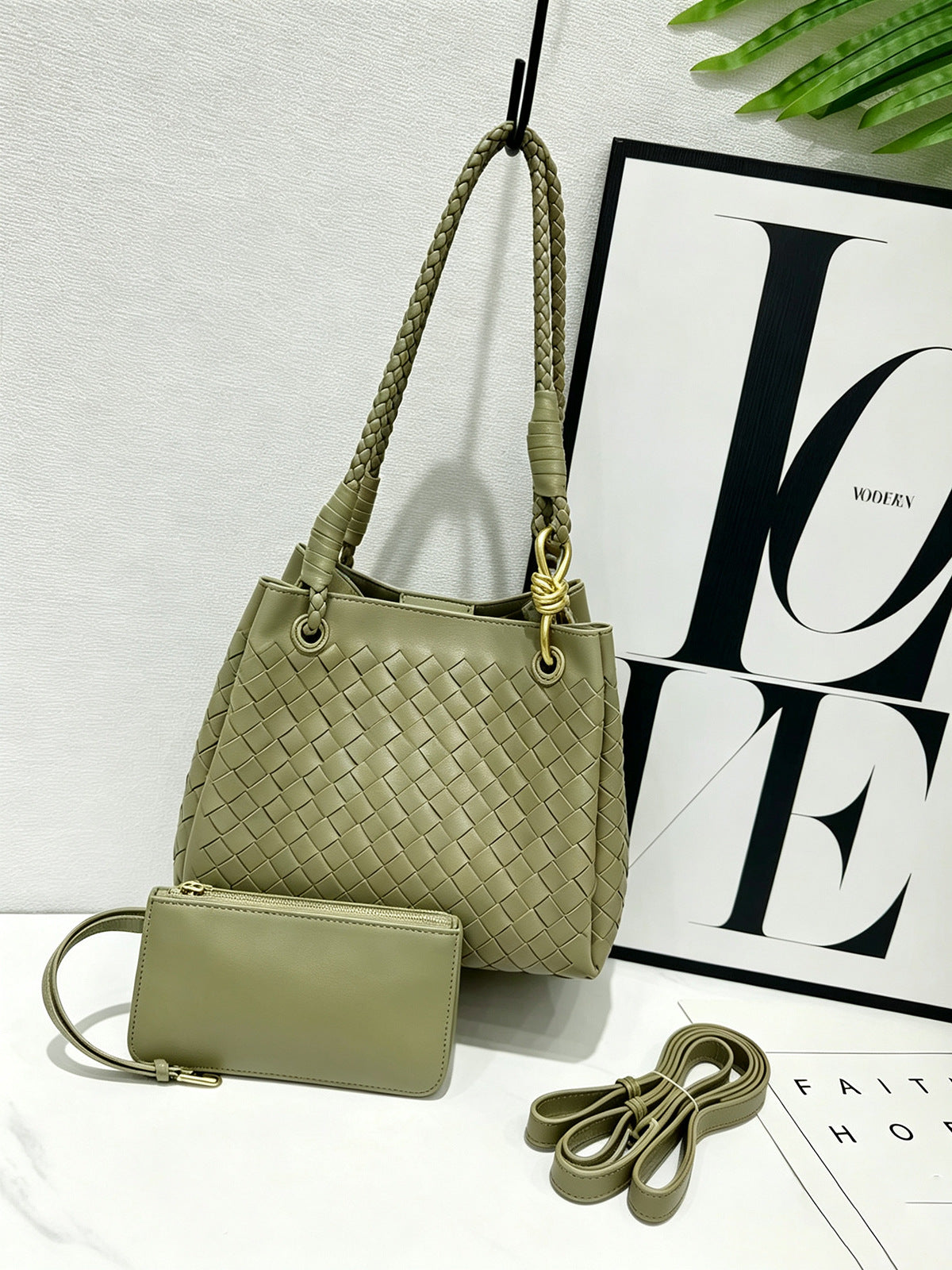 Hand-woven Portable Vegetable Basket Premium Design Shoulder Bags