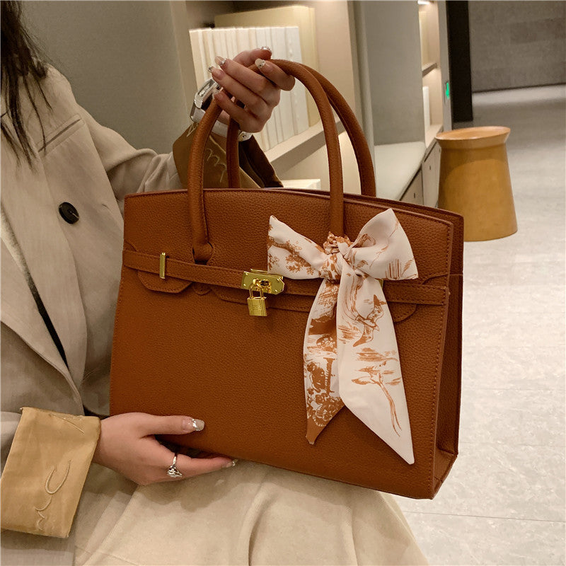 Innovative Women's Retro Textured Large Capacity Women's Handbag