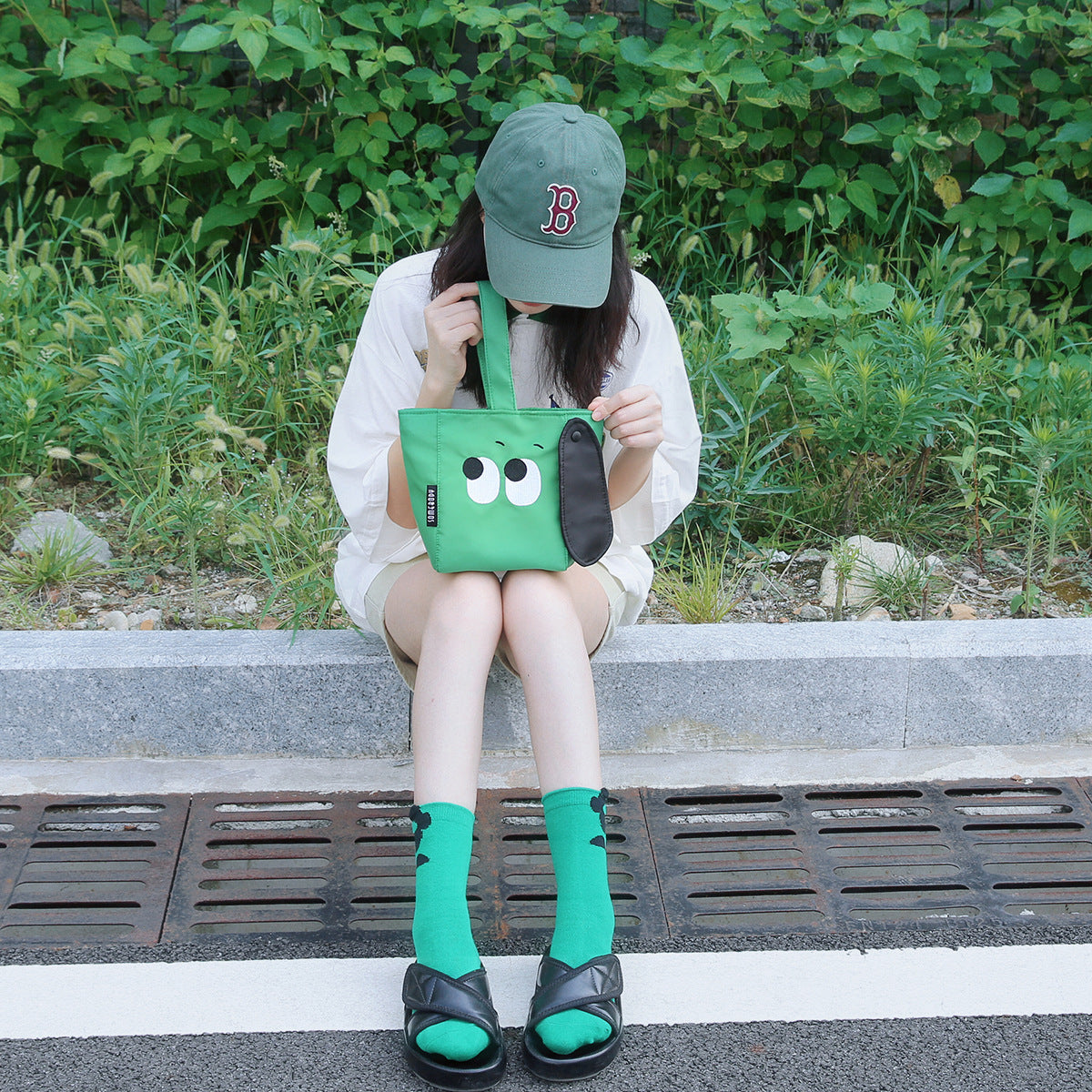 Women's Tricolor Patch Cartoon Cute Dog Mobile Handbags