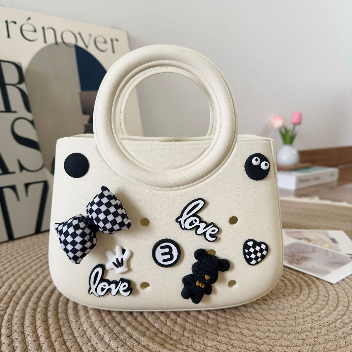 Women's Stylish Round Niche Hole Seaside Beach Bags