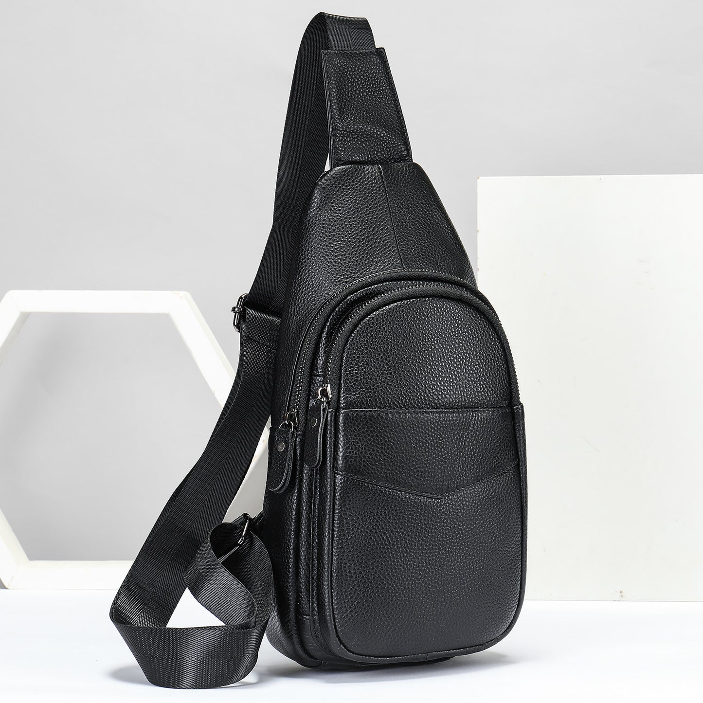 Men's Leather First Layer Trendy Large Capacity Men's Chest Bags