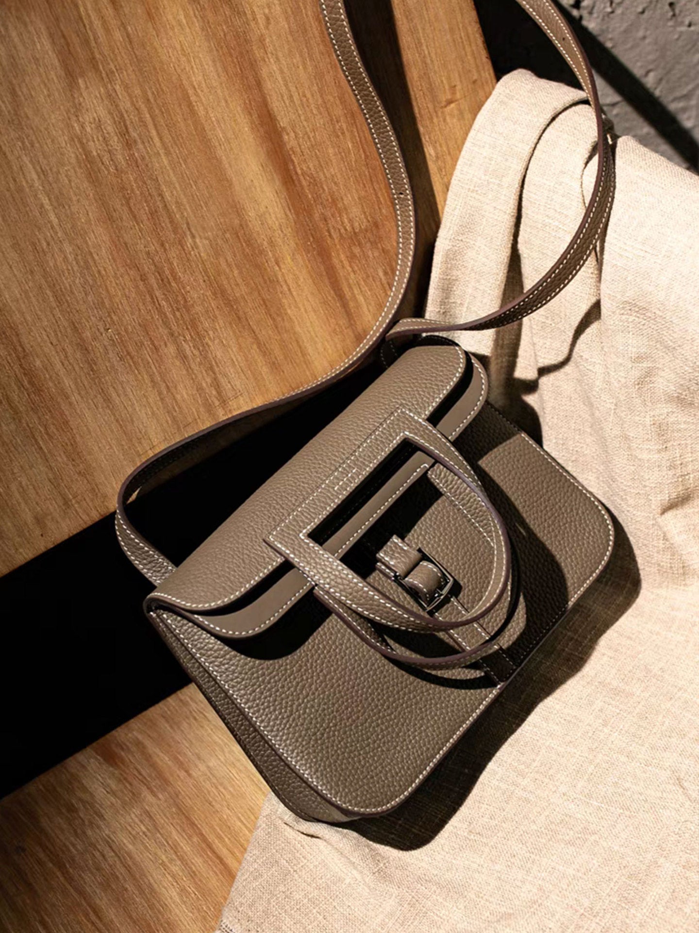 Hazan High Quality First Layer Cowhide Saddle Genuine Leather Bags