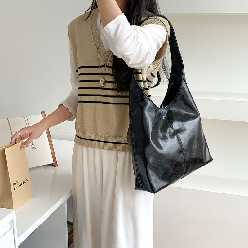 Women's Fashion Oil Wax Leather Large Capacity Soft Korean Style Tote Bags