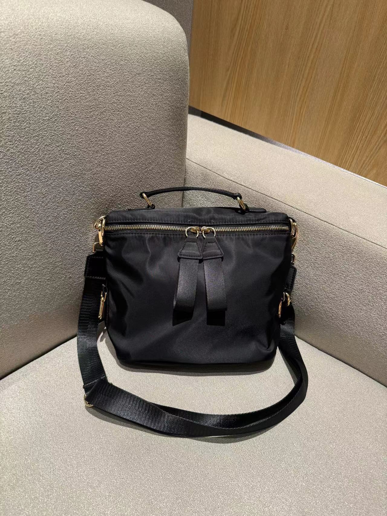 Medium Saddle Nylon Cloth Fashion Camouflage Crossbody Bags