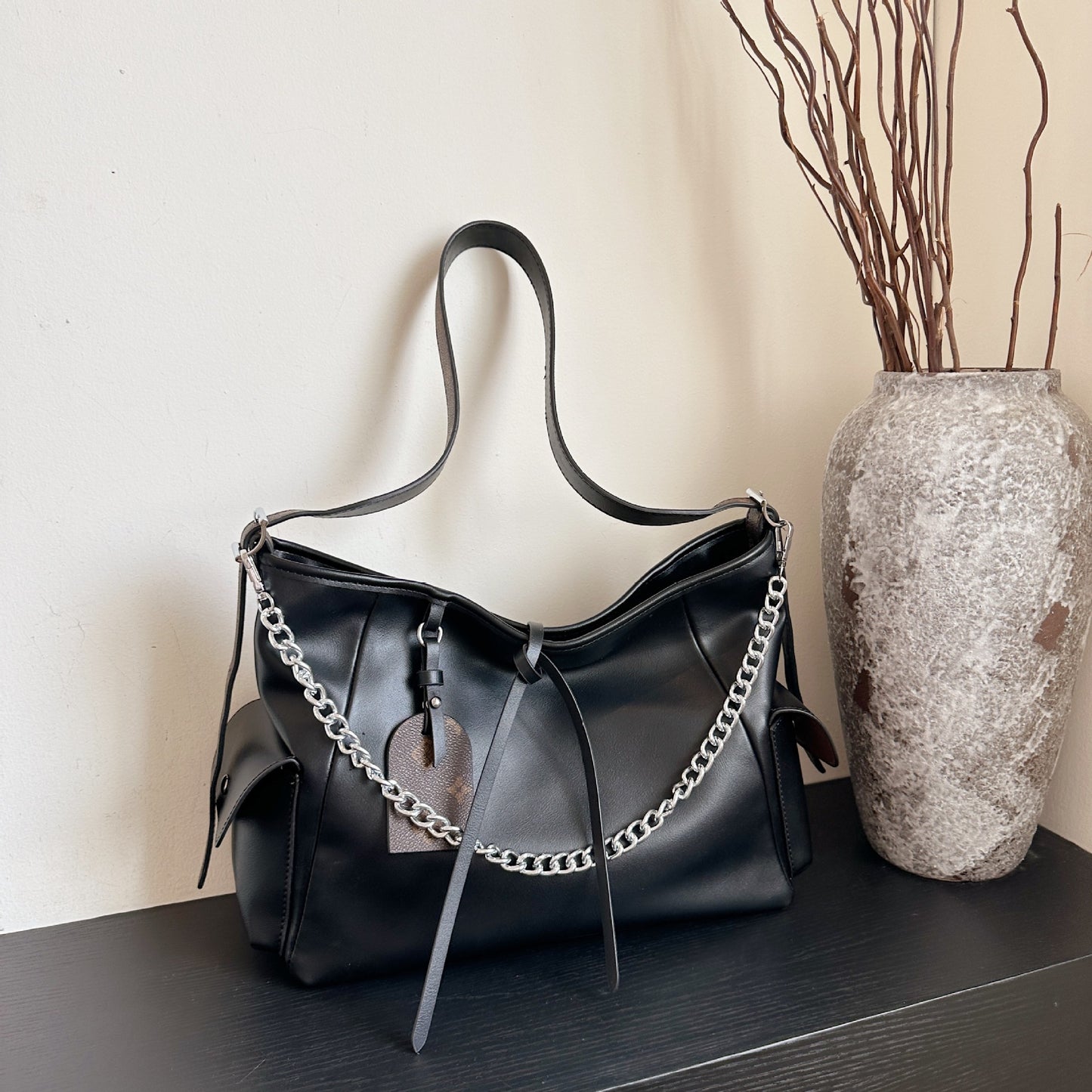 Women's Mild Luxury Retro Large Capacity Presbyopic Shoulder Bags