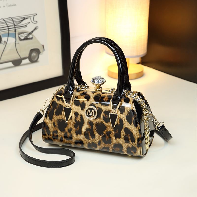 Women's French Niche Design Advanced Personality Shoulder Bags