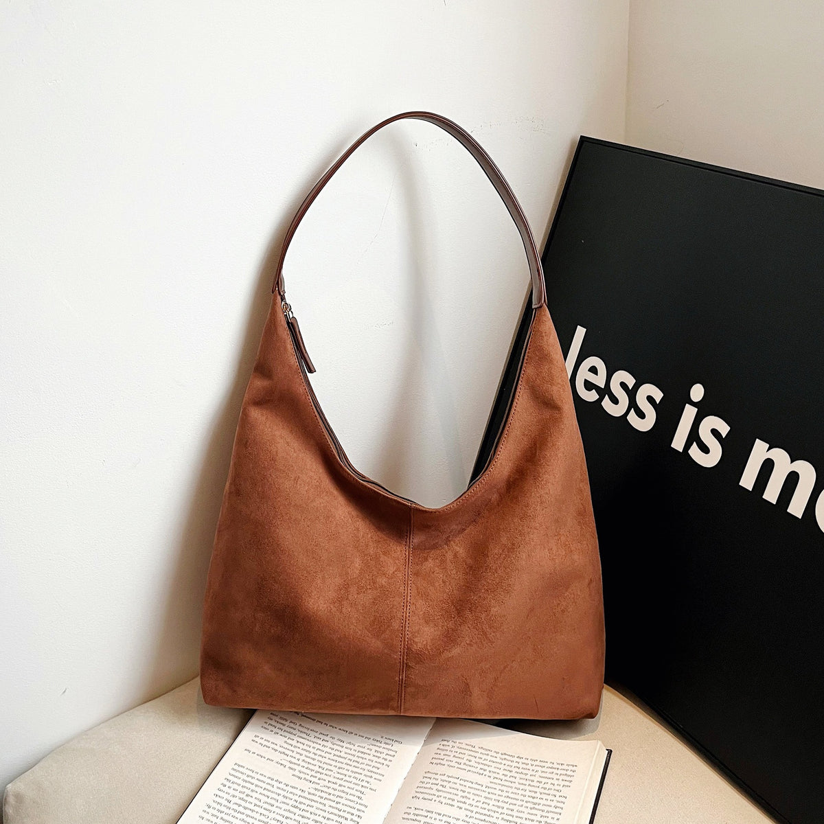 Large Capacity Retro Frosted Underarm Simple Fashion Women's Shoulder Bag