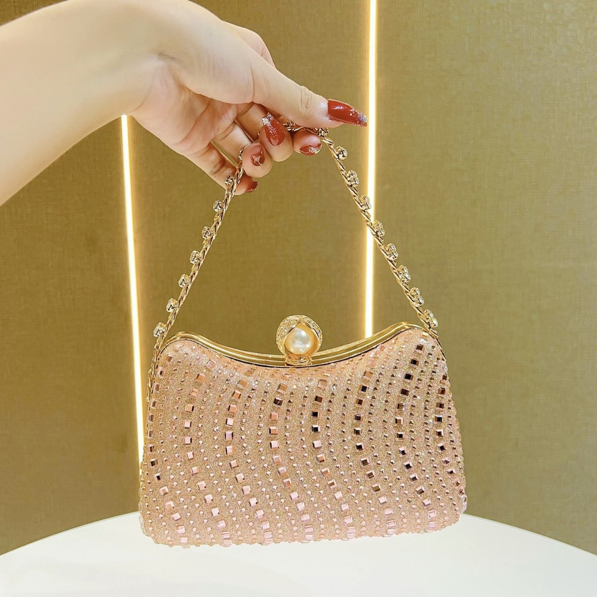 Retro Style Fashion Diamond Rhinestone Chain Handbags