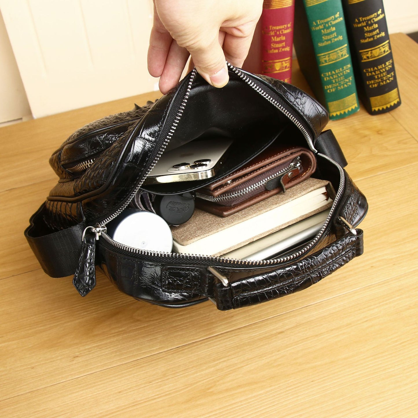 Men's Crocodile Fishbone Pattern Genuine Leather Fashion Men's Shoulder Bags